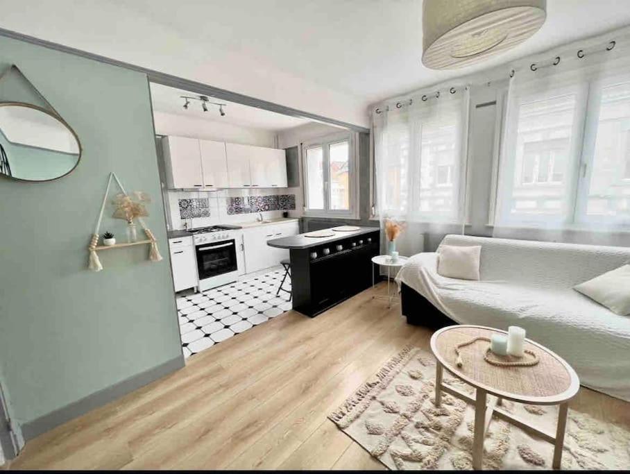 Apartament Le Cosy Calais Zewnętrze zdjęcie