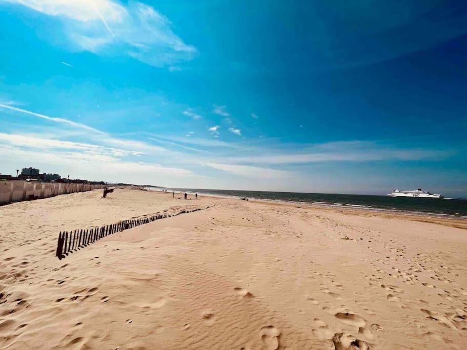 Apartament Le Cosy Calais Zewnętrze zdjęcie