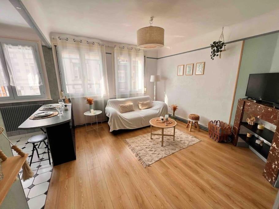 Apartament Le Cosy Calais Zewnętrze zdjęcie